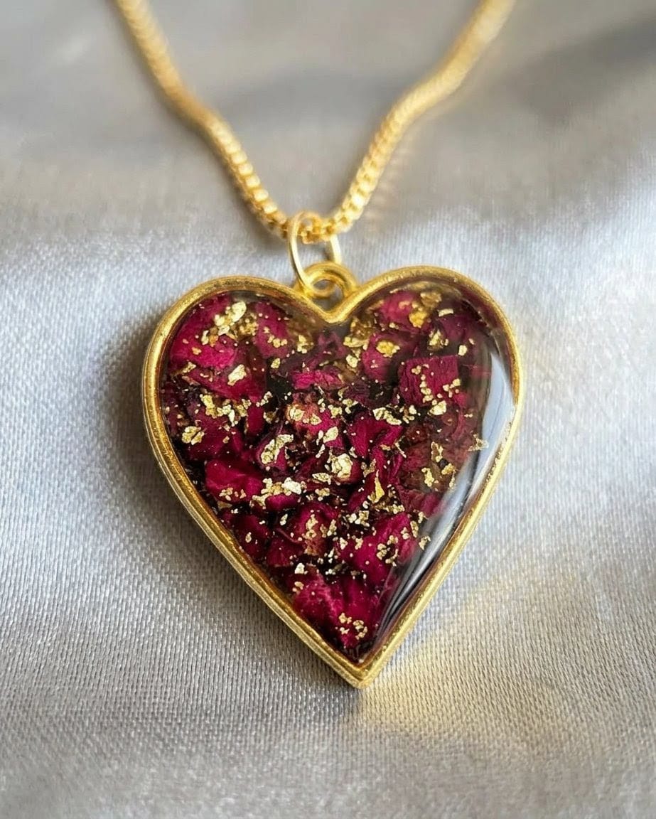 locket with chain product 02 img 04